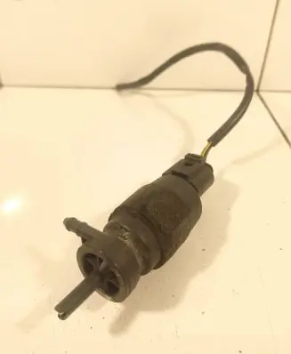 Audi A6 S6 C6 4F Windscreen/windshield washer pump