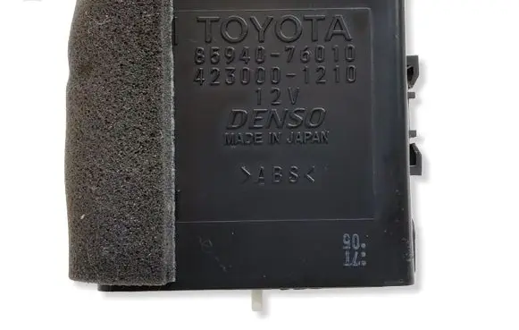 Lexus CT 200H Window washer relay 8594076010