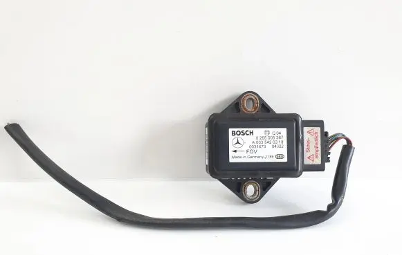 Mercedes-Benz E W211 ESP acceleration yaw rate sensor A0035420318 0265005267