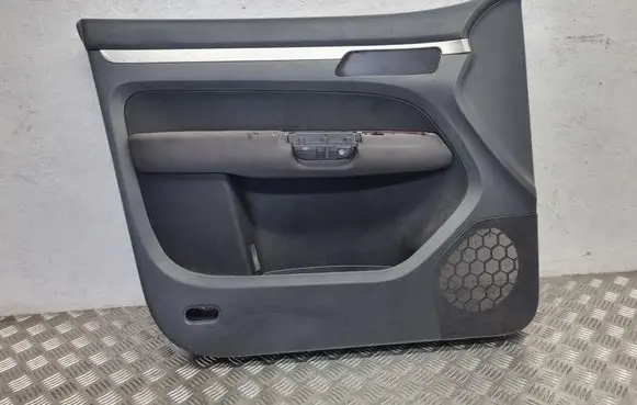 Volkswagen Touran I Front door card panel trim 1T1867011