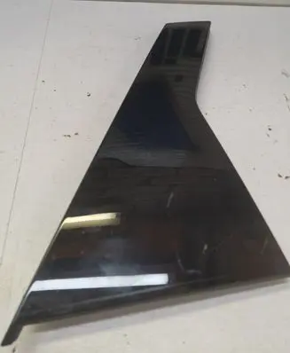 Peugeot 308 Rear door glass trim molding 98370538
