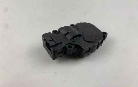 BMW i3 Air flap motor/actuator CZ113930-1710 EXB107