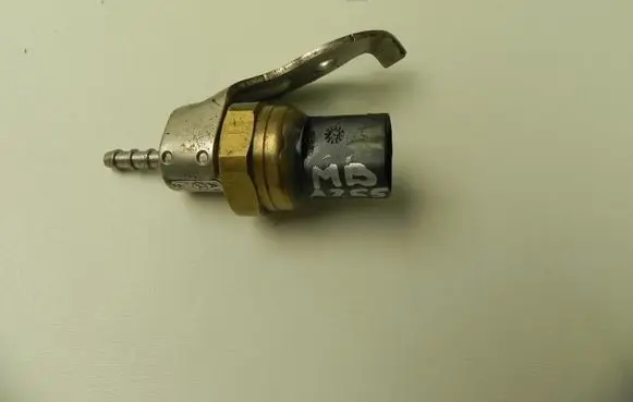 Fuel pressure sensor