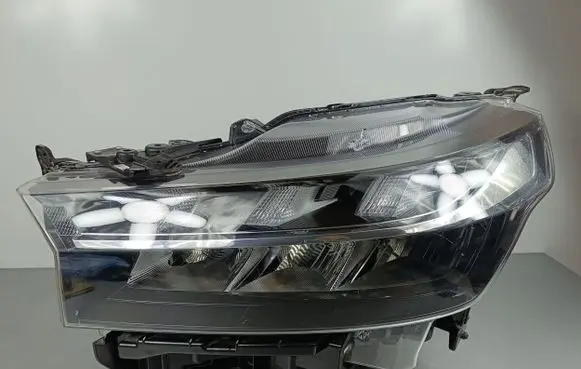Suzuki SX4 S-Cross Headlight/headlamp