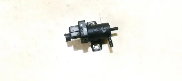 Renault Koleos I Turbo solenoid valve 8200762597