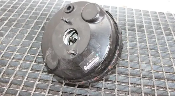 Jaguar XJ X40 Brake booster 03774726014