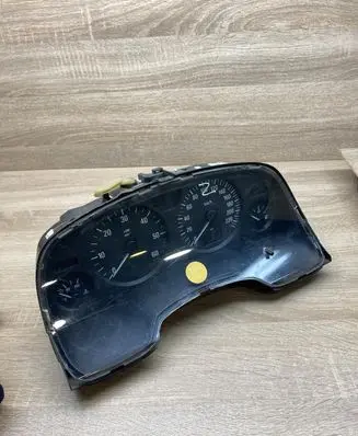 Opel Zafira A Speedometer (instrument cluster) 24461749JB 110080208