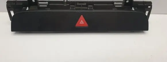 Volkswagen PASSAT B6 Hazard light switch 3C0857318C