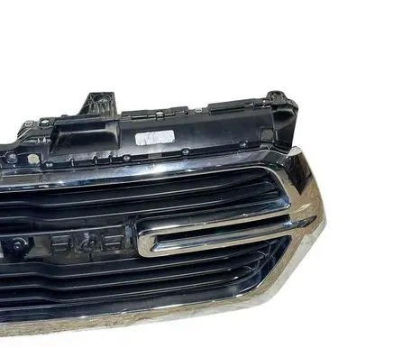 Dodge RAM Front bumper upper radiator grill 68366528AH M8001