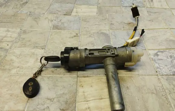 Hyundai Trajet Ignition lock