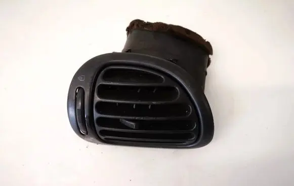 Peugeot 206 Dash center air vent grill 9632184877