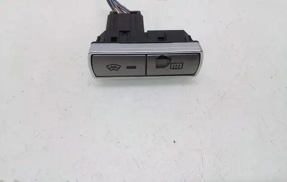 Ford Mondeo MK IV Windscreen/window heater switch 18K574AB