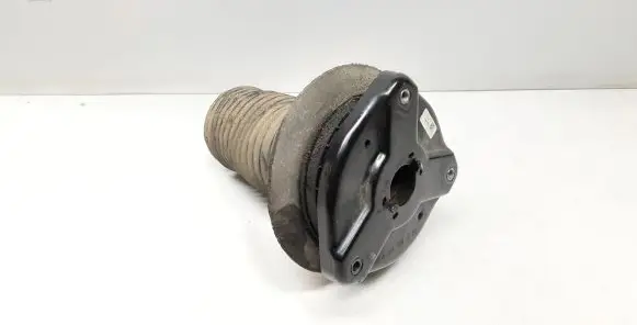 Mercedes-Benz C W204 Front upper strut mount A2043201273