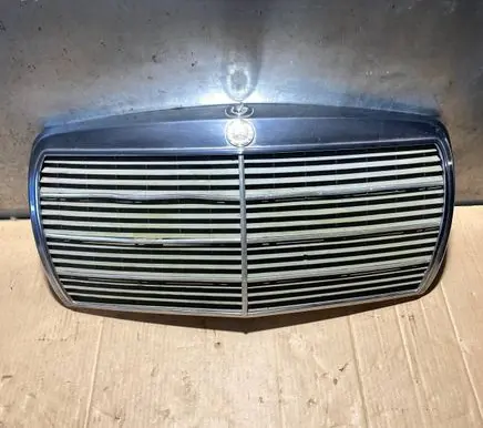 Mercedes-Benz W123 Front grill 