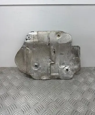 Volkswagen Touareg I Heat shield in engine bay 7L0825616B