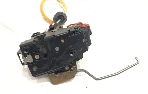 Audi A2 Front door lock 
