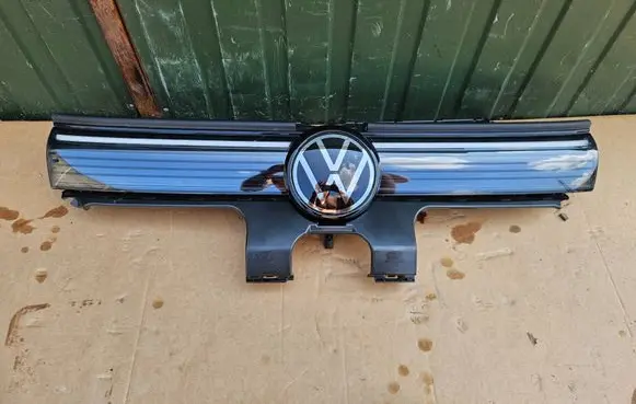 Volkswagen Tiguan Front grill 571853653A 571853651H 5Z1853651