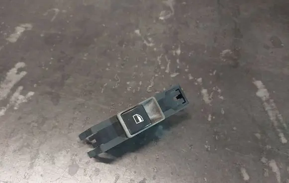 BMW 3 E46 Electric window control switch 8381510 61318381510