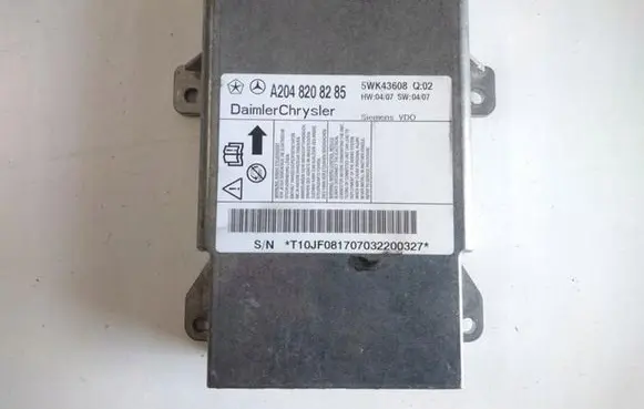 Mercedes-Benz C W204 Airbag control unit/module A2048208285