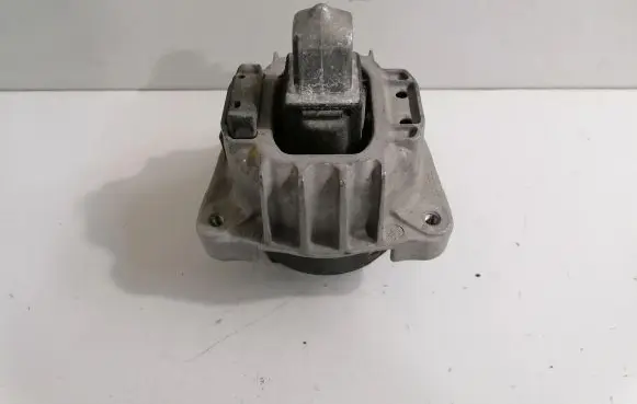 BMW 6 F12 F13 Engine mount bracket 6851264