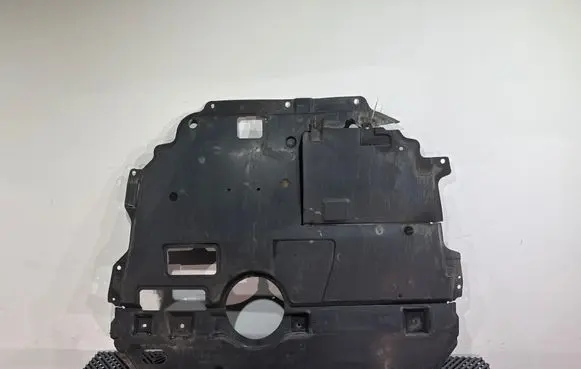 Toyota Auris E180 Engine splash shield/under tray 5144102320