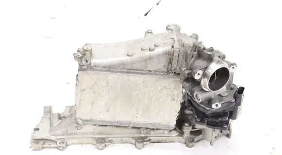 Volkswagen Touran III Intake manifold 04L129766AJ