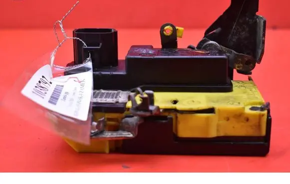 Volvo S80 Front door lock 9141702