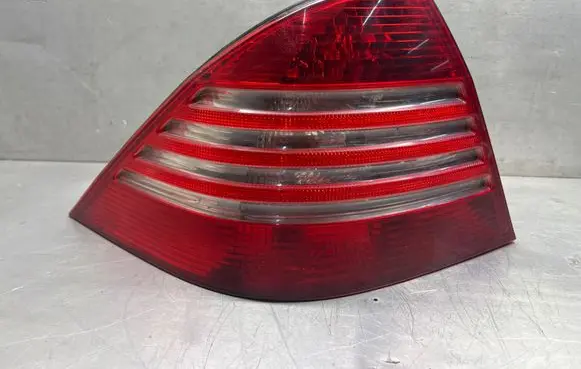 Mercedes-Benz S W220 Rear/tail lights 255501 A2208200764