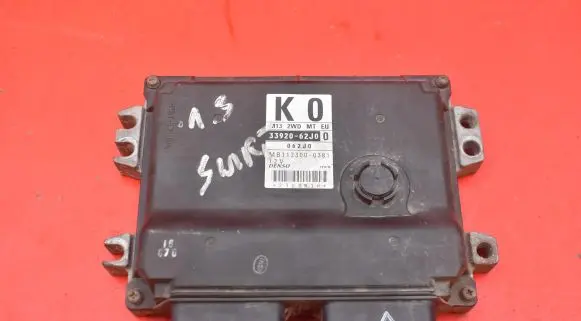 Suzuki Swift I Engine control unit/module ECU 33920-62J00