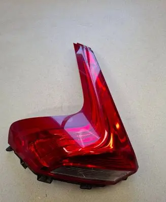Volvo V40 Rear/tail lights 31283339 Y555 21220101