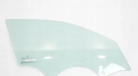 BMW M5 G90 Front door window glass four-door 5A08A88