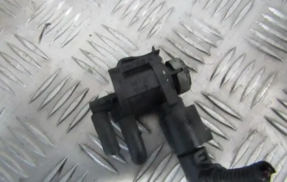 Audi A6 S6 C6 4F Turbo solenoid valve 1K0906283A