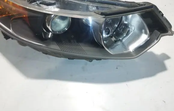 Honda Accord Headlight/headlamp 8817341600