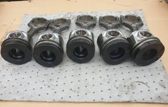 Volvo XC60 Piston with connecting rod 17481L