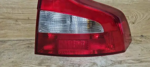 Rear/tail lights
