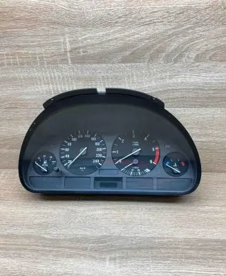 BMW 5 E39 Speedometer (instrument cluster) 87001313 TDS