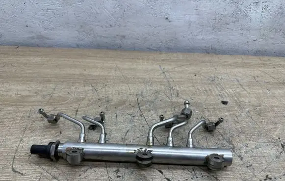 BMW 6 F06 Gran coupe Fuel main line pipe 0261545072