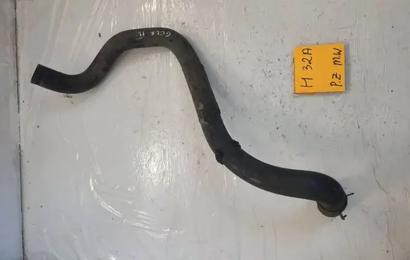 Volkswagen Golf IV Engine coolant pipe/hose 8974646