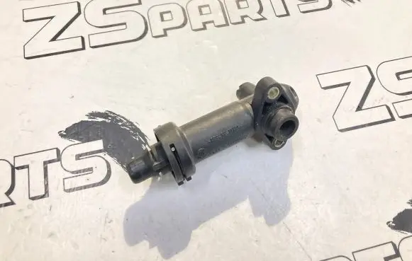 Thermostat/thermostat housing