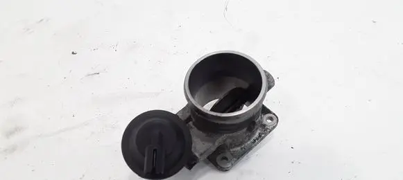 KIA Sorento Throttle valve