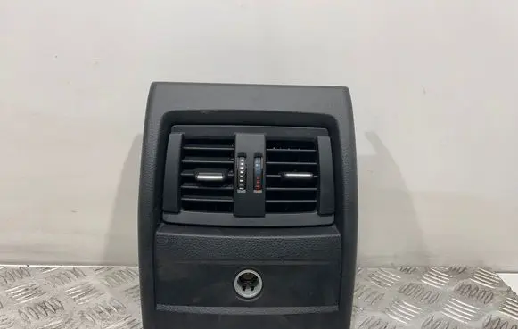 BMW 3 F30 F35 F31 Other center console (tunnel) element 9218909 584507135116 105016025