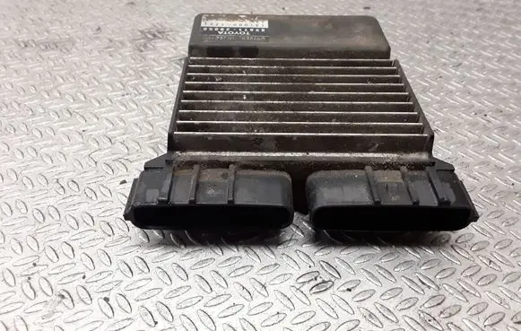 Toyota Avensis T250 Fuel injection control unit/module 8987120050 1310001261