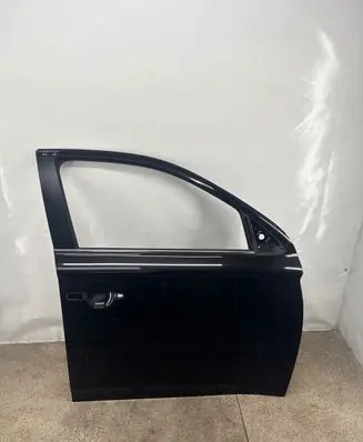 Mitsubishi Outlander Front door