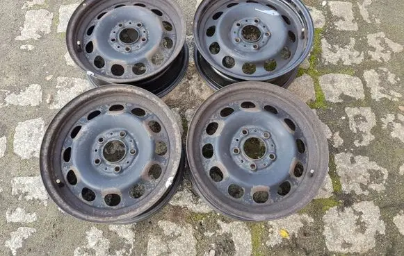 BMW 1 E81 E87 R16 steel rim 6775617 6777784 6761154