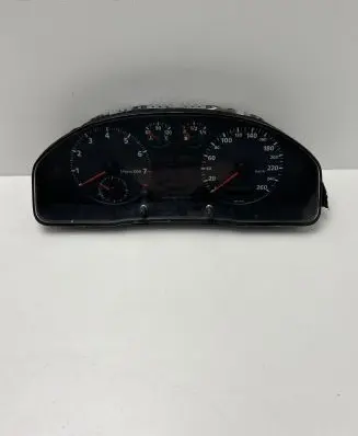 Audi A4 S4 B5 8D Speedometer (instrument cluster) 88311225