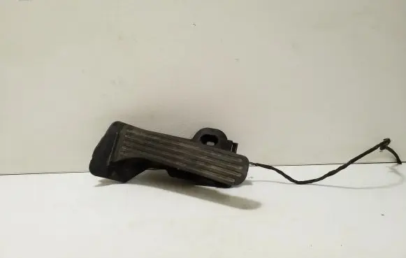 Volkswagen PASSAT B6 Accelerator throttle pedal 74390500 1K2721503