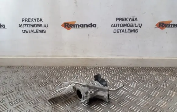 Toyota Prius (XW50) EGR valve 2562037140