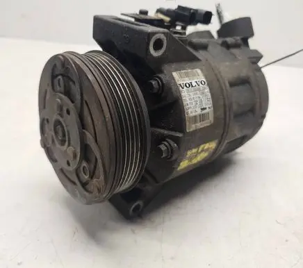 Volvo V70 Air conditioning (A/C) compressor (pump) 36002113