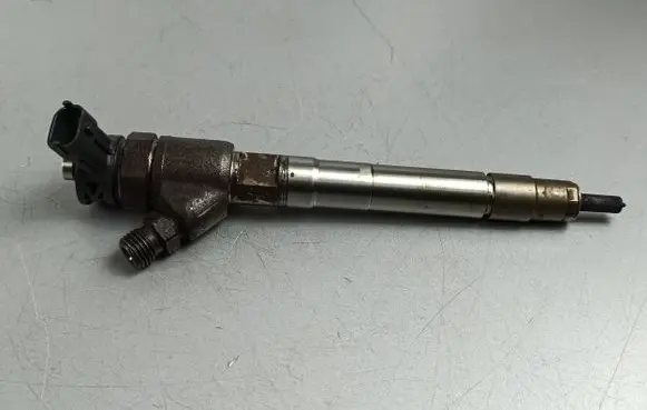 Jeep Grand Cherokee Fuel injector 0445110523