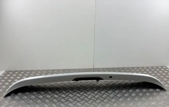 Chrysler Pacifica Tailgate/trunk spoiler 